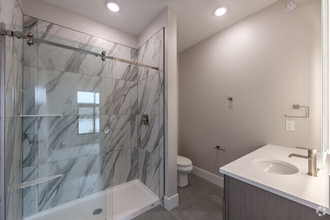 2BR, 2BA - 1,200SF - Primary Bathroom