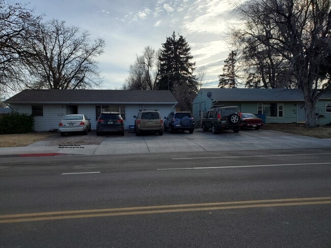 Building Photo - 605 W Lake St