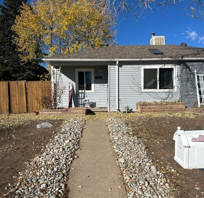 Building Photo - 1325 S Utica St