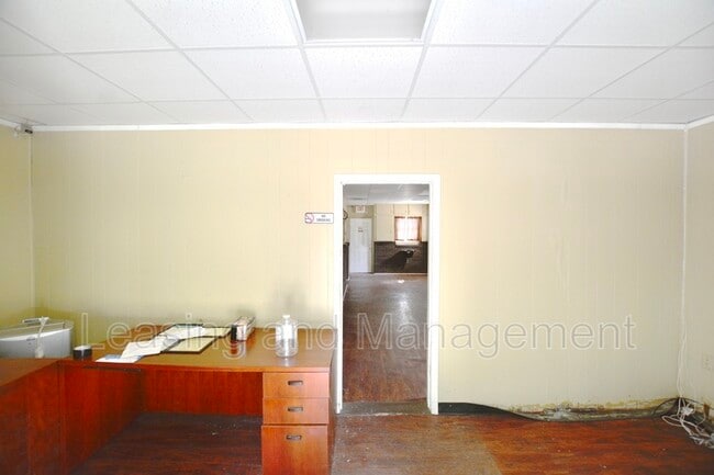 Photo - 839 W Richardson Ave