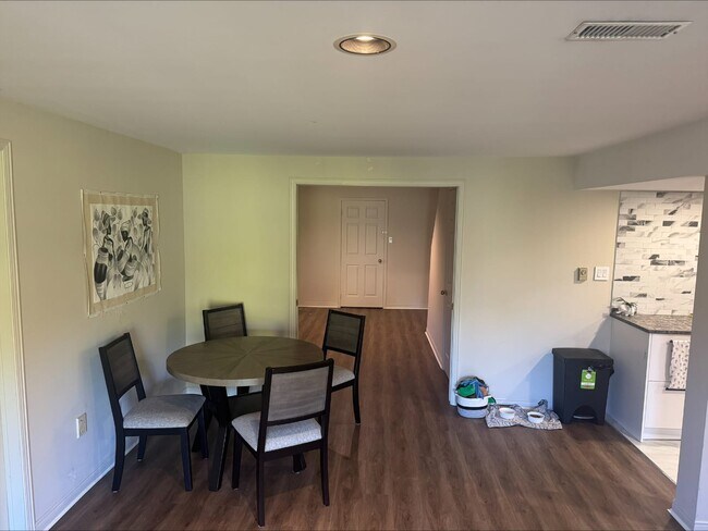 Photo - 184 Timpson Dr