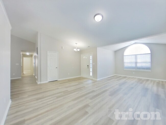 Photo - 993 Harvest Ridge Dr