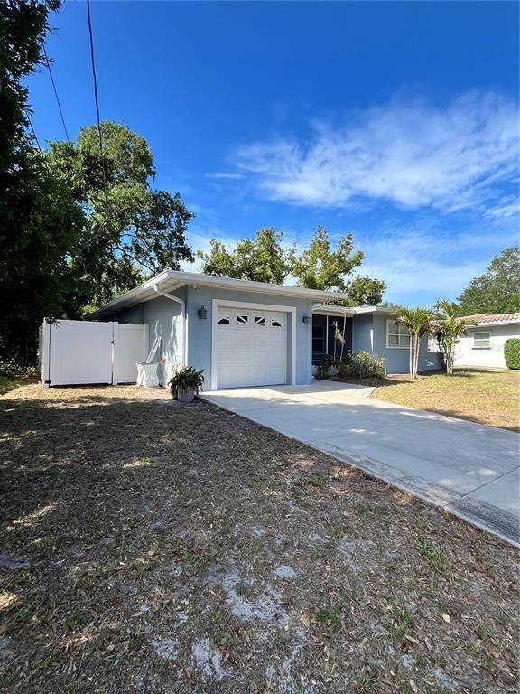 Photo - 10980 104th Ave