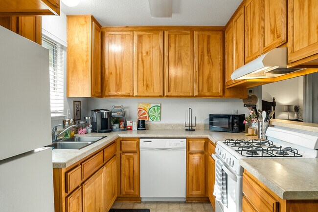 Photo - 3111 Silverbell Rd