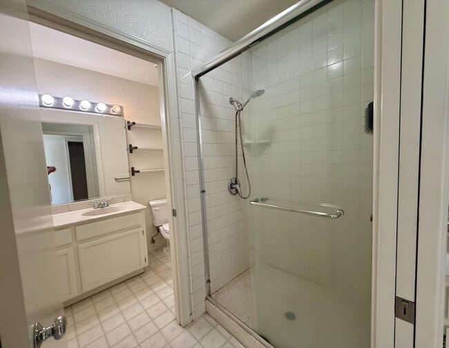 Photo - 407 N 1st Ave
