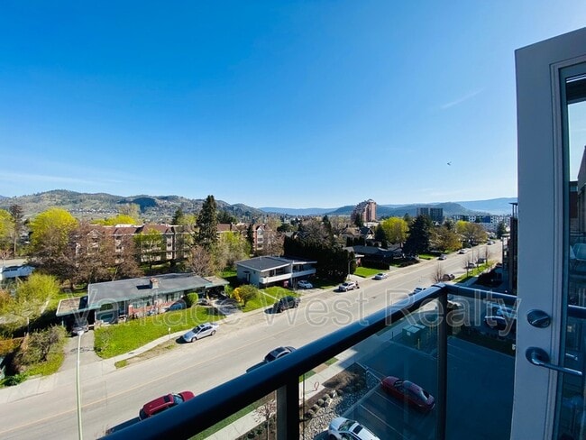 Photo - 607-925 Leon Avenue