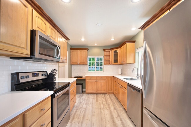 Photo - 417 S Dollar St