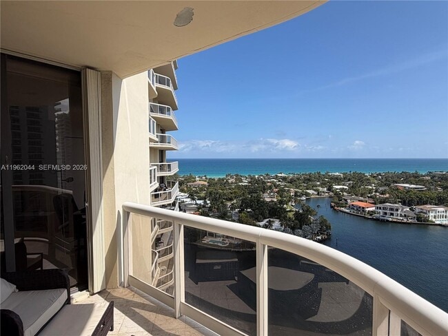 Photo - 20191 E Country Club Dr Unit 2009