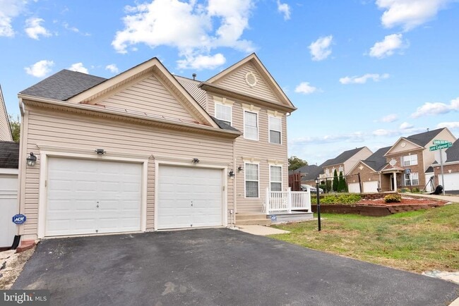Photo - 15433 Leeds Hill Way