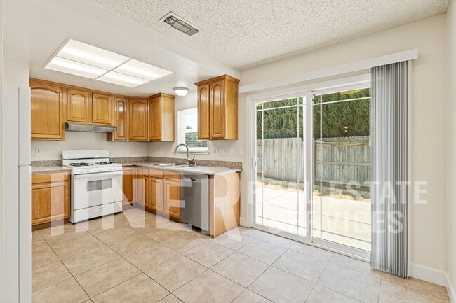 Photo - 9586 Meadowgreen Cir