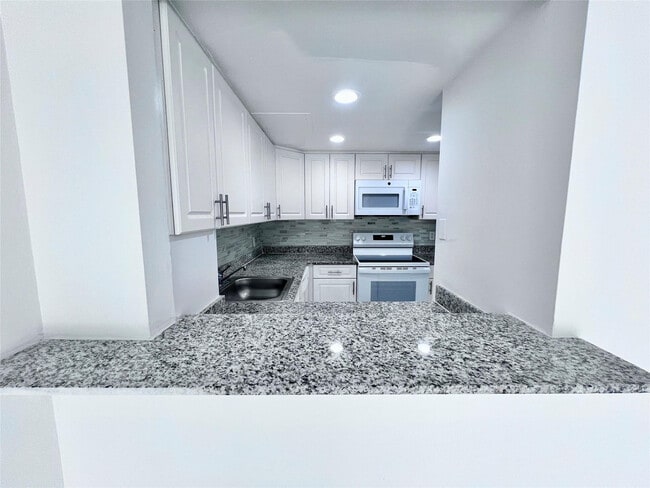 Photo - 2580 NW 56th Ave Unit 600-404