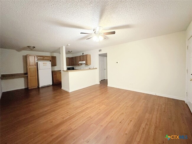 Photo - 20115 San Marcos Hwy Unidad 2B