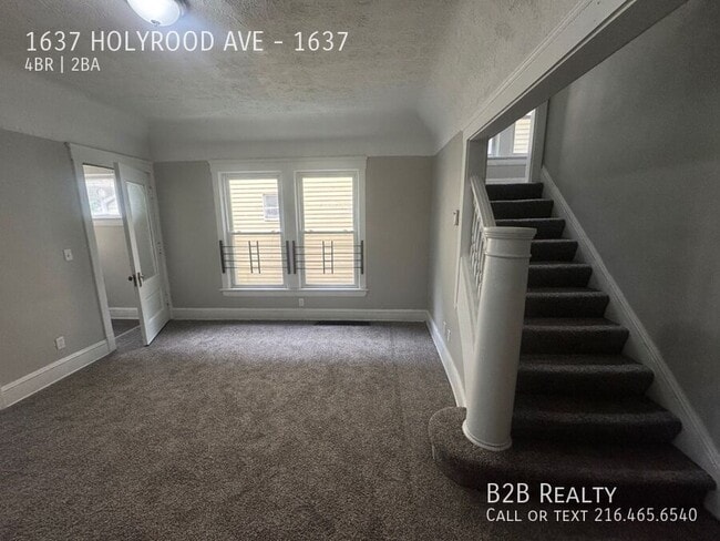Photo - 1637 Holyrood Rd Unit 1637