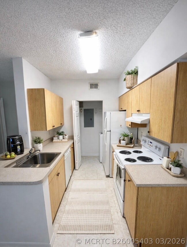 Photo - 10300 Fox Trail Rd S