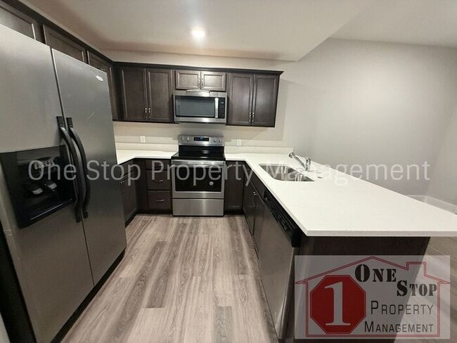 Photo - 3 Bedroom / 2.5 Bathroom Townhome in Louis...