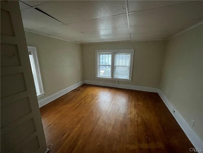 Photo - 209 William St