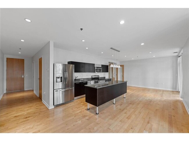 Photo - 3104 W Lake St Unidad 104