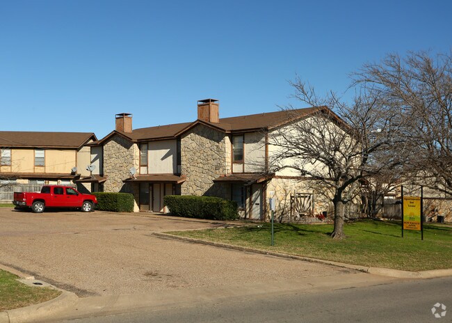 Sun Valley Apartments - Sun Valley Apartments