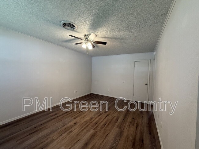Photo - 817 Park St