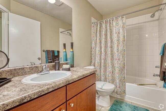2BR, 1BA - 816SF