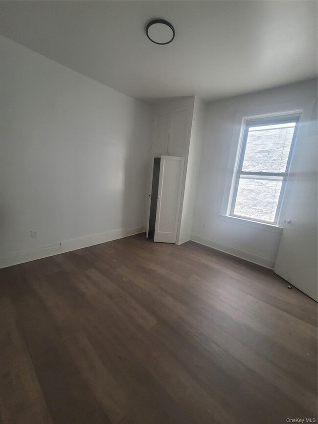Photo - 3553 Holland Ave