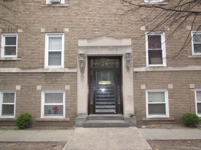 24-ParkJersey, LLC - 24-ParkJersey, LLC Apartamentos