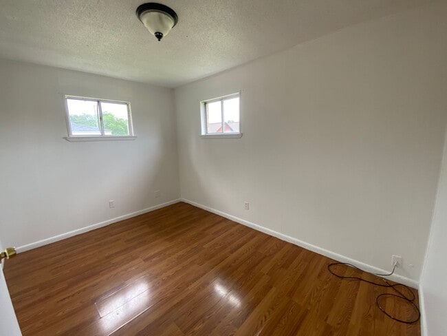 713-715 Smart Street