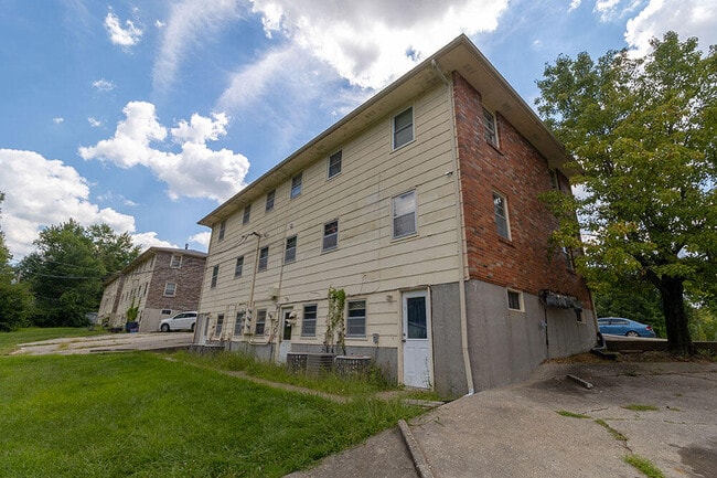 Photo - 2929 Northland Dr