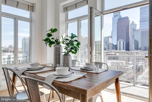 Photo - 1900 Hamilton St Unidad 403