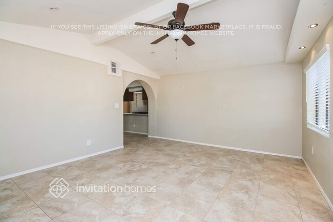 Photo - 548 N 98th St