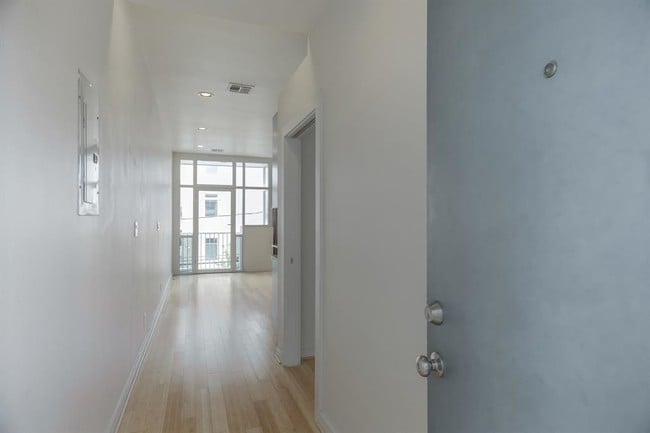 Photo - 1406 Columbus-ID525.8 Unit ID525.8