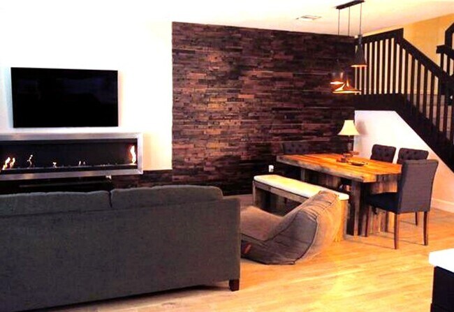 Photo - Beautiful 4 bedroom Home in Aventura Isles!!