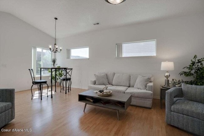 Photo - 7800 McKlinlock St