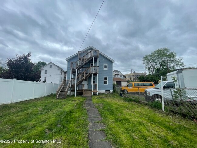 Photo - 305 Willow St Apartment