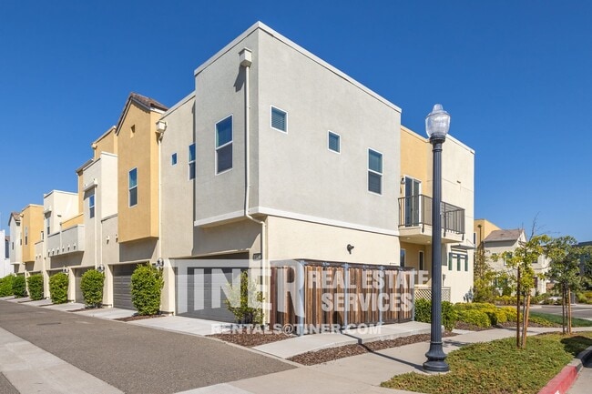 Building Photo - 4152 Rotor Ln