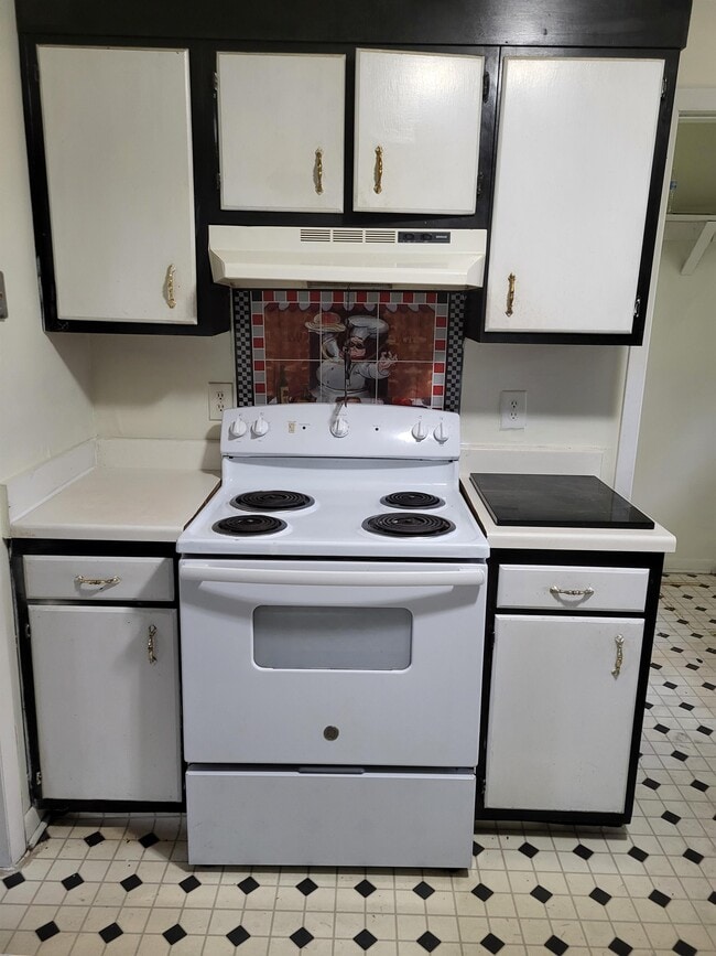Photo - 6811 Radial Dr