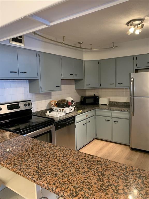 Photo - 77 Pitman St Unidad 205