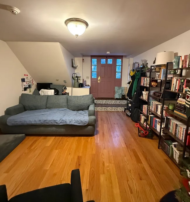 Photo - 16 S Russell St