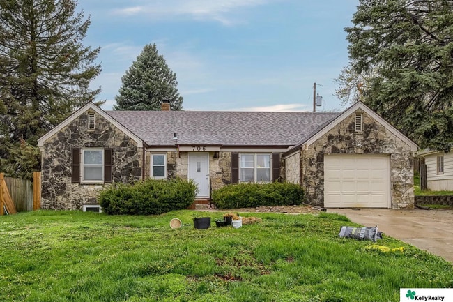 Photo - 706 N 72nd St Casa
