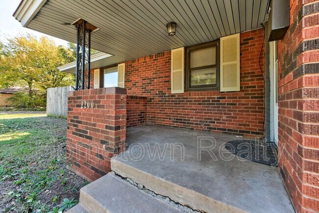 Photo - 2200 Downing St