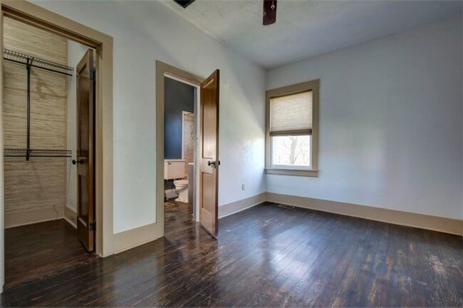 Building Photo - 2 bed 1 bath 792 sqft