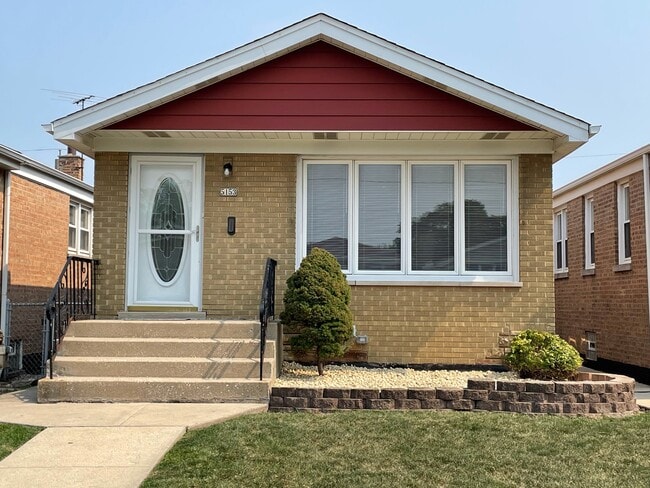 Building Photo - 5153 S Oak Park Ave