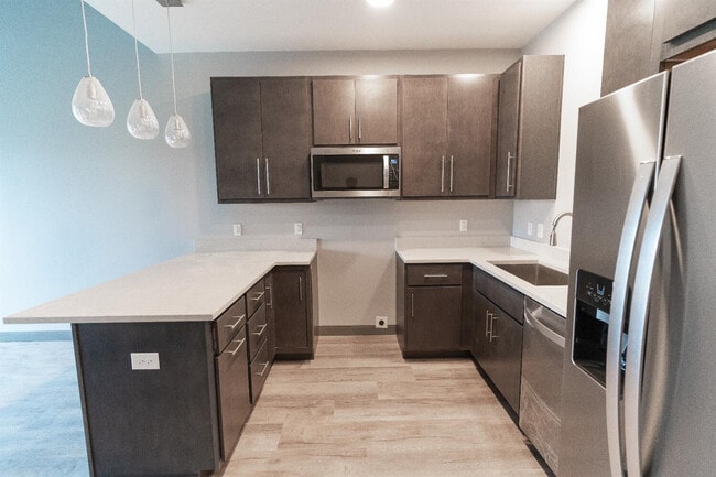 Photo - 576 E Third St Unidad 312