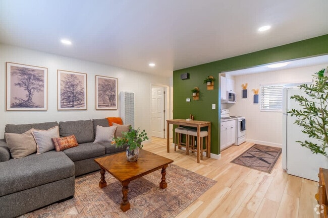 Building Photo - 734 Vine St Rental