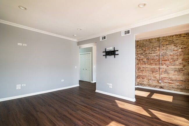 Photo - 1820 W Newport Ave