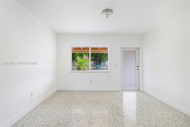 Photo - 1202 NW 34th St Unit 1202
