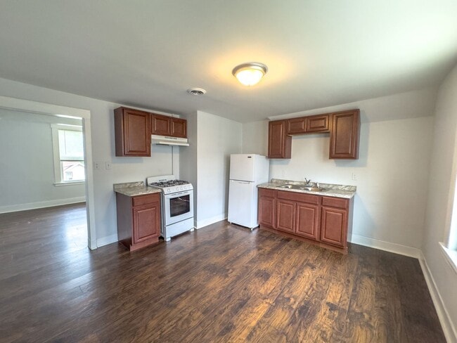 Photo - 255 County St Unit Apt 3