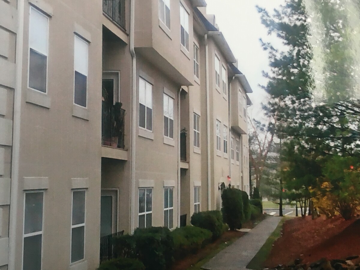 Photo - 115 Brittany Dr Condo Unit 216