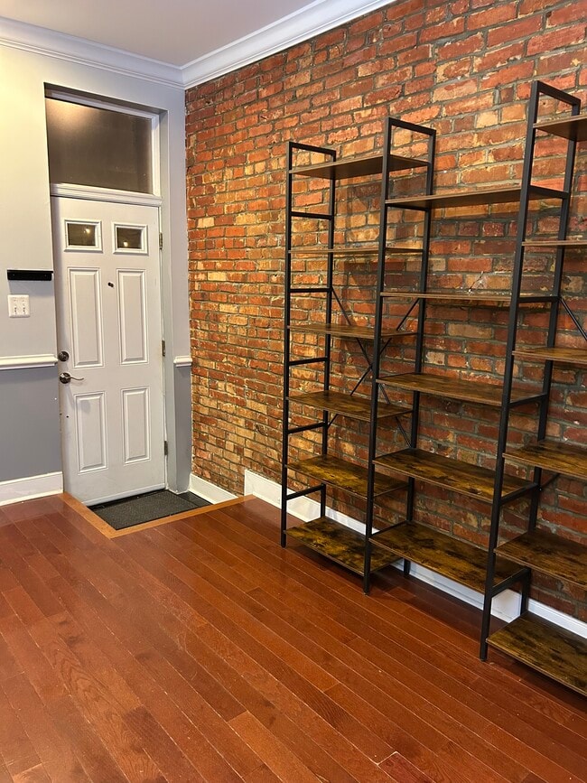 Sala de estar - 128 N Belnord Ave