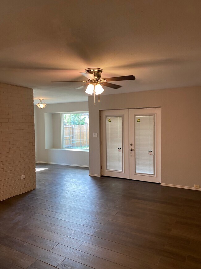 Photo - 1901 S Arden St